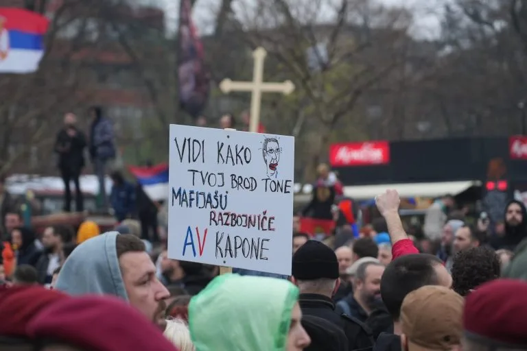Popis stvari koje su RSS Gigla i drugi zanimljivi transparenti obilježili današnji prosvjed
