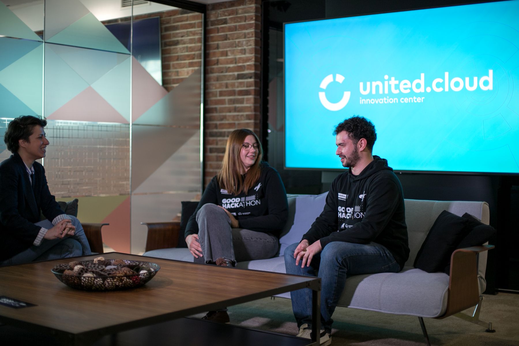 U organizaciji Telemacha BH i Fondacije: Pobjednici GOOD HACKathona posjetili United Cloud u Beogradu – Poslovne novine
