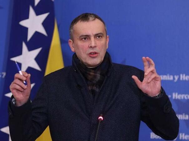 Babalj Dodik Urusava Rs I Vraca Nas U Proslost