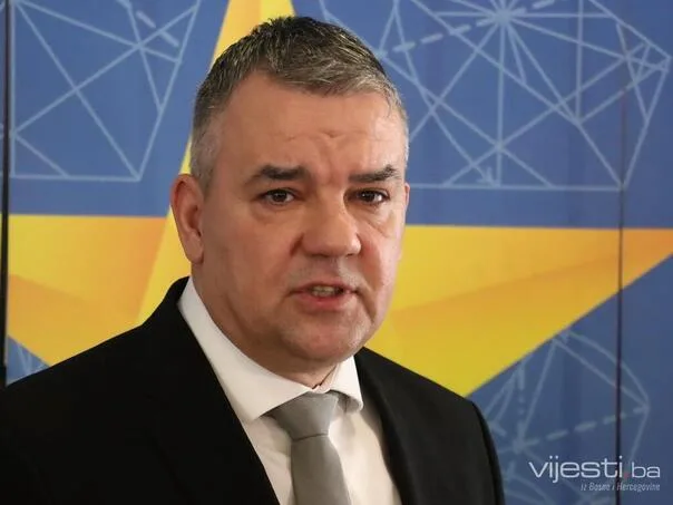 Bunoza o (ne)privođenju Dodika: Nisam mogao poslati ljude, desio bi se incident