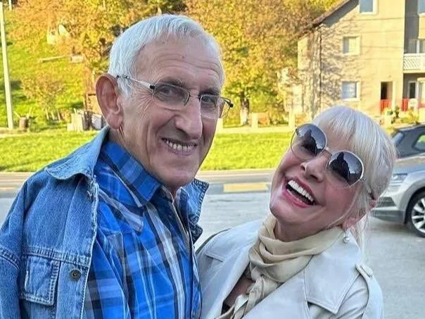 Hanka Paldum oproštena je od brata Mustafe: “Preteško je da bi netko izgubio”