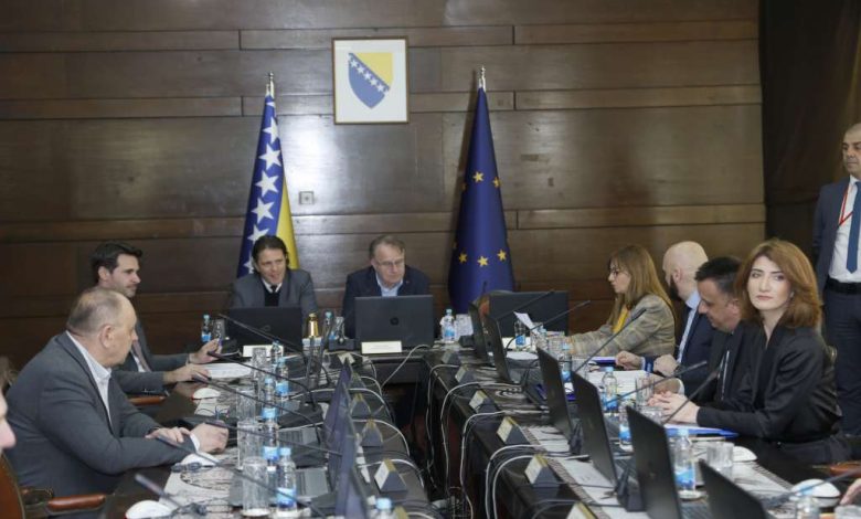 Vlada FBiH – 15 miliona KM za program Jednokratna novčana pomoć za novorođeno dijete