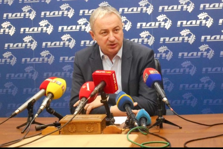 Borenović: Dodik mora da ode, HDZ ćemo čekati do kraja maja