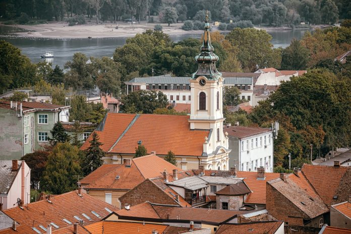 Dan Svibnja Kroz Zaboravljene Gradske Price Posjetite Zgrade Sapcuci Staru