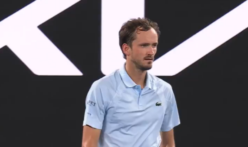 ROLAN GAROS: Medvedev je na početku pobijedio od igrača koji je nedavno nestao Đoković, izgubio osam utakmica zaredom!