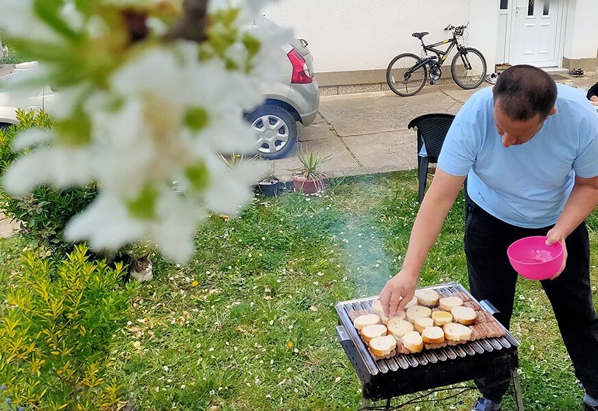 U Jugoslaviji se ovo za 1. maj podrazumijevalo, danas u BiH nema nikakvu vrijednost