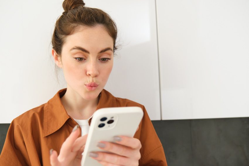 Ovako bi željela Tinder profil svakog zodijaka: Ovan Action Hero, Škorpion obična misterija