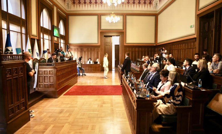 Grad Sarajevo taoc političkih pregovora: Vijeće bez kvoruma, građani bez odgovora