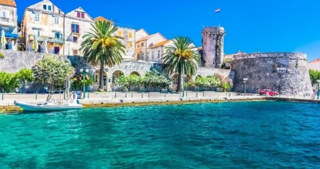 Hrvatski Jadran turiste više ne oduševljava: “Skuplji su od Barcelone, a bez sadržaja, zastarjeli i dosadni”