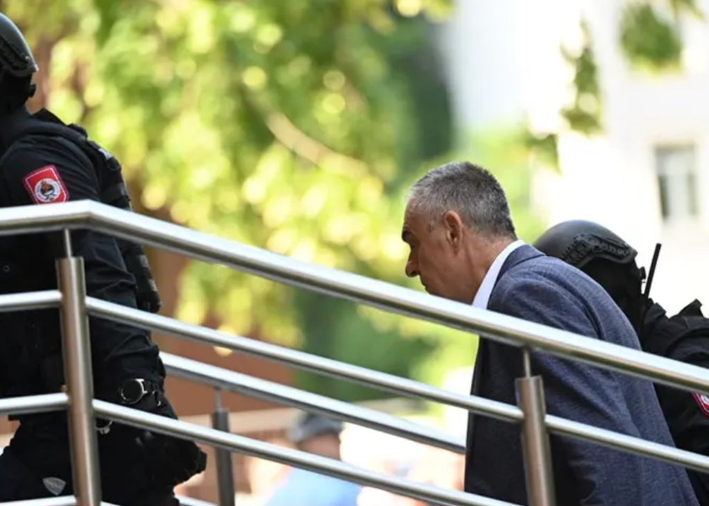 Miličević doveden u Tužilaštvo, SDS priprema veliki protest