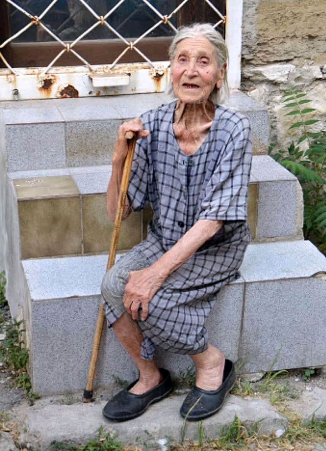 Odlučila sam da pozovem svoju maku da živi kod mene zauvijek