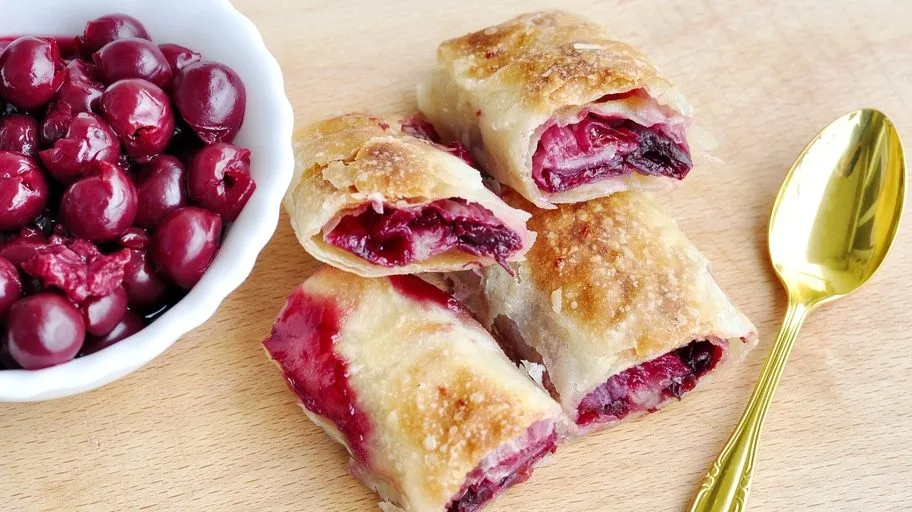 Pita s trešnjama, recept za torti iz djetinjstva