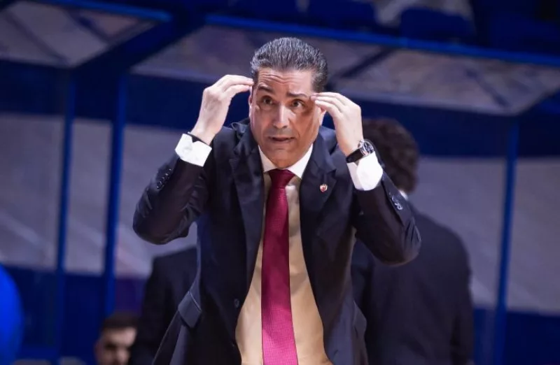 Spheropoulos je, nakon što je ispao u Superligi, priznao da je bilo problema u svlačionici i najavio rekonstrukciju tima, odlučio je između ABA i KLS lige