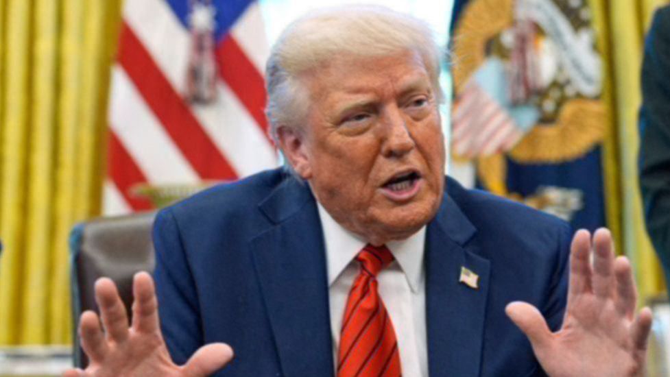 Zahtjev za smjenu Trumpa: “Prekršio je Ustav, a ovaj rat nas može zarobiti generacijama”