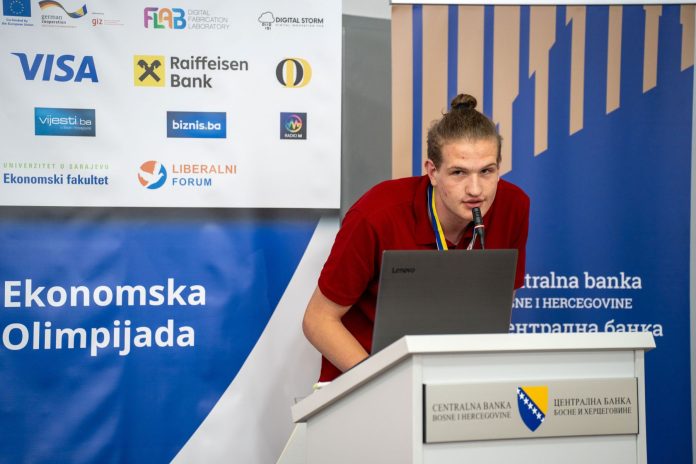 1751455544 Ucenik Muris Cerkez Pobjednik Pete Ekonomske Olimpijade U Bih