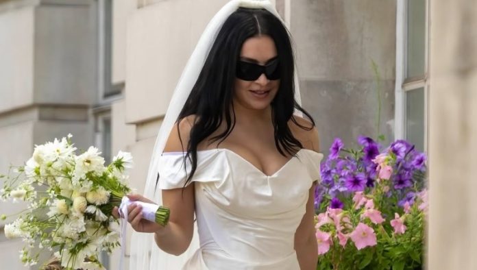 Charli Xcx I George Daniel Rekli Da U Stilu
