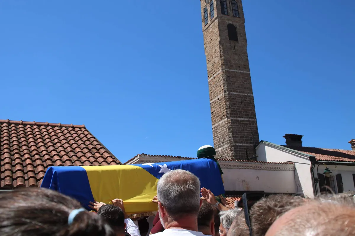 Klanjana dženaza šejhu Halilu Brzini: “Učitelji poput njega su nasušna potreba”