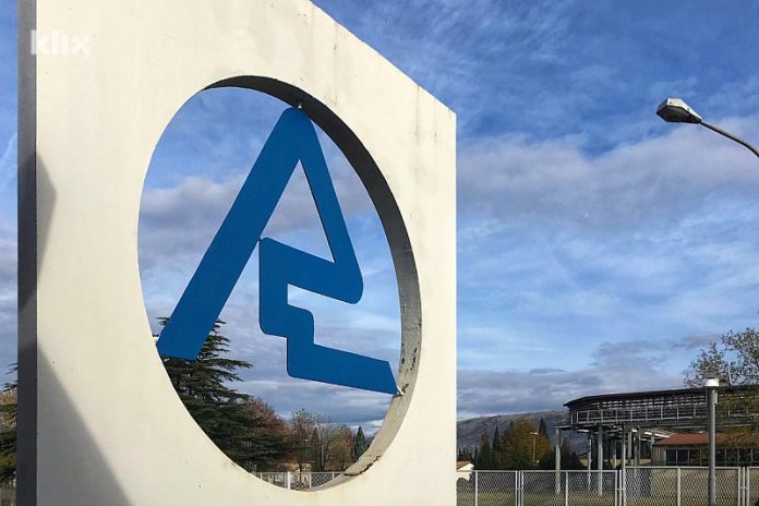 Mali Dionicari Aluminija Pisali Vladi Fbih Koju Su Optuzili Za