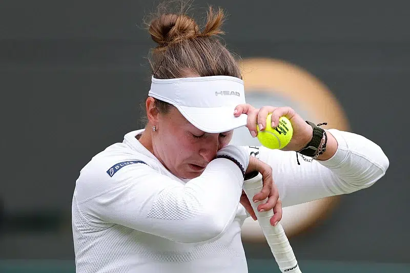 Šampionka Wimbledona ispala uz suze, na kraju meča mjerili joj pritisak i nivo šećera u krvi