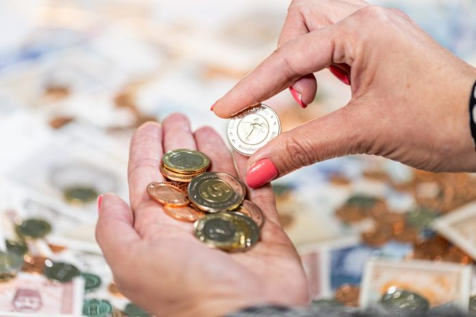 U Bih Se Slili Milioni Gradani Prezivljavaju Uz Pomoc Dijaspore