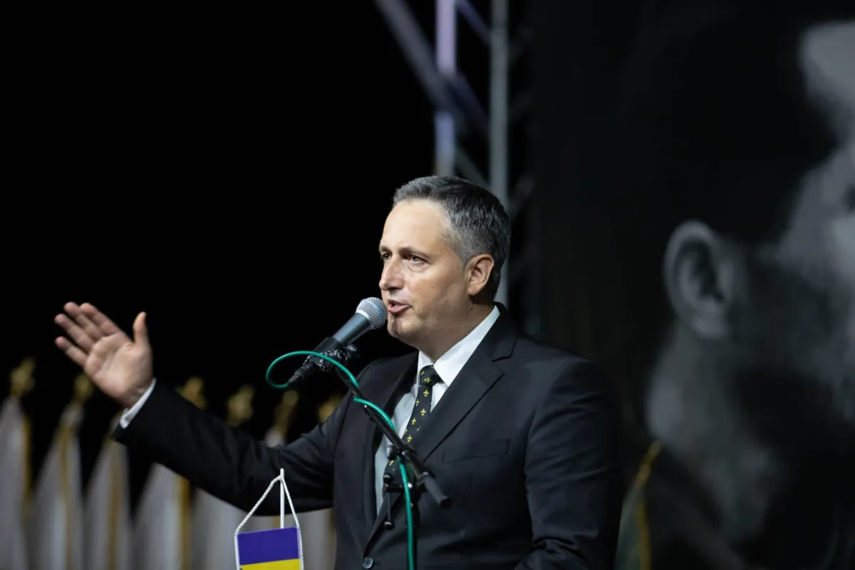 Bećirović poručio Vučiću: Moguća je ravnopravna saradnja, nikako ponižavanje BiH