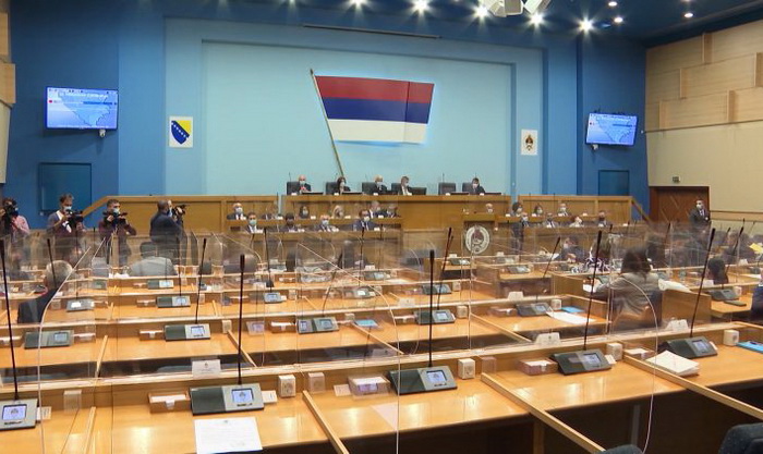 NSRS usvojila odluku o raspisivanju referenduma zbog oduzimanja mandata Dodiku