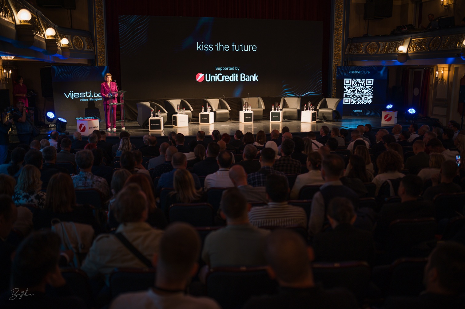 Otvoren Kiss The Future AI Summit: Sarajevo u fokusu regionalne AI scene – Poslovne novine