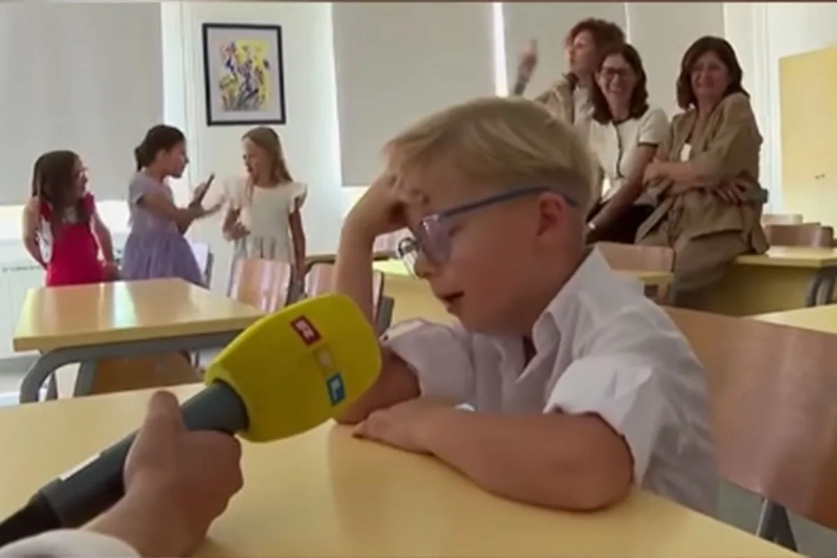 Slatki školski proizvođač nasmijao se regiju: “Idem kući” (video)