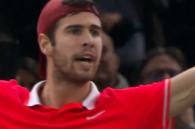 ATP PARIZ: Hačanov u sat vremena počistio Amerikanca!
