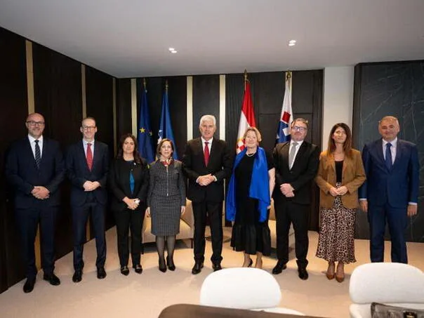 Čović s ambasadorima: Pitanje državne imovine prioritetno