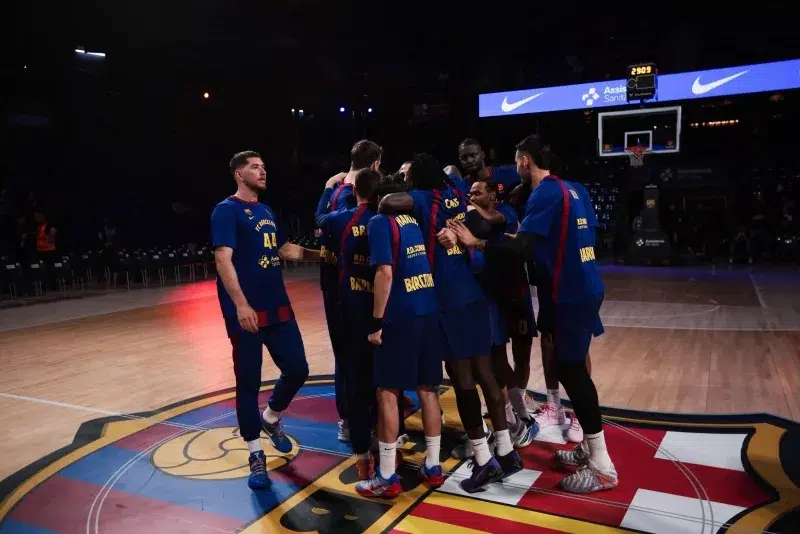 EUROLIGA: Barca kroz iglenu ušicu prije Partizana, Efes do prekida u Parizu, Valencia srušila prvaka Europe!