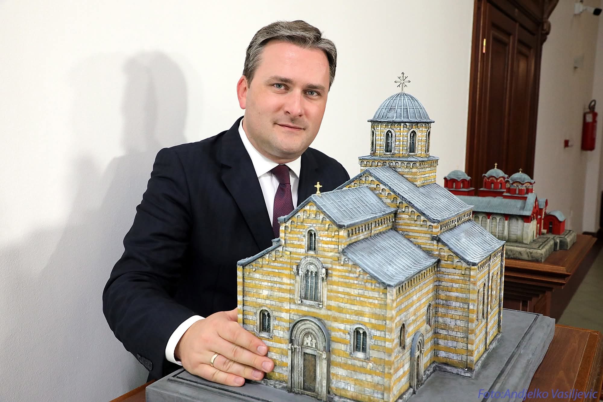 Nermin Bise: Poučak ministru u Vladi Srbije Selakoviću