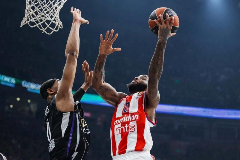 “Teško je pasti kad pogledam zvijezde i partizanske kompozicije”