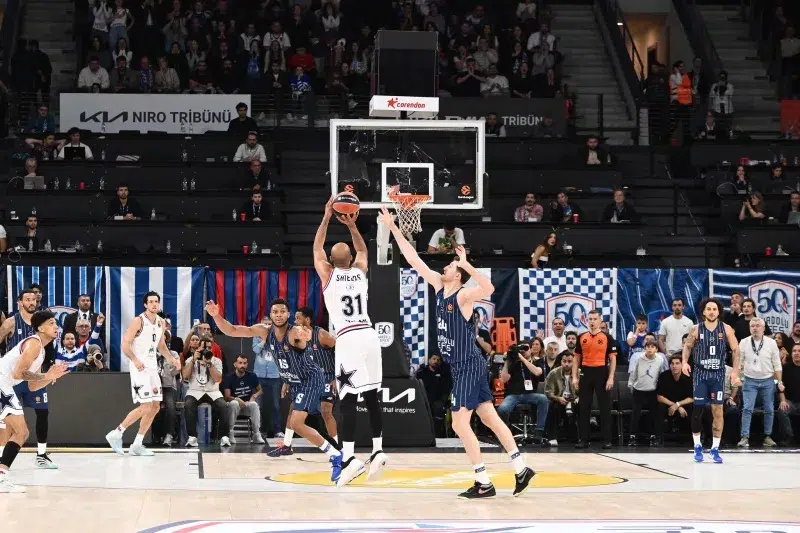 EUROLIGA: Žalgiris prati Zvezdu i Hapoel, drama u Istanbulu pripala Armaniju!