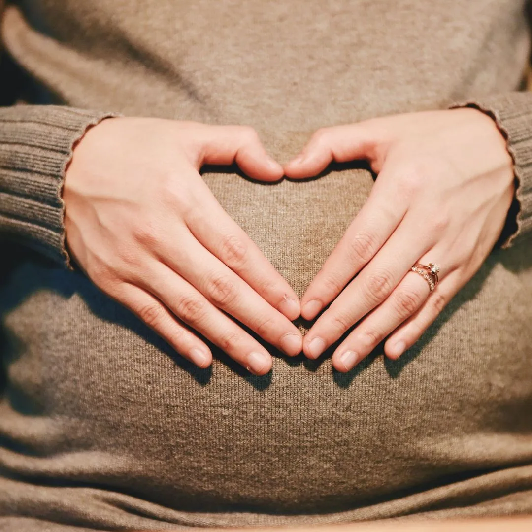Mislila sam da će moj muž biti uz mene — ali u sobu je ušla ona