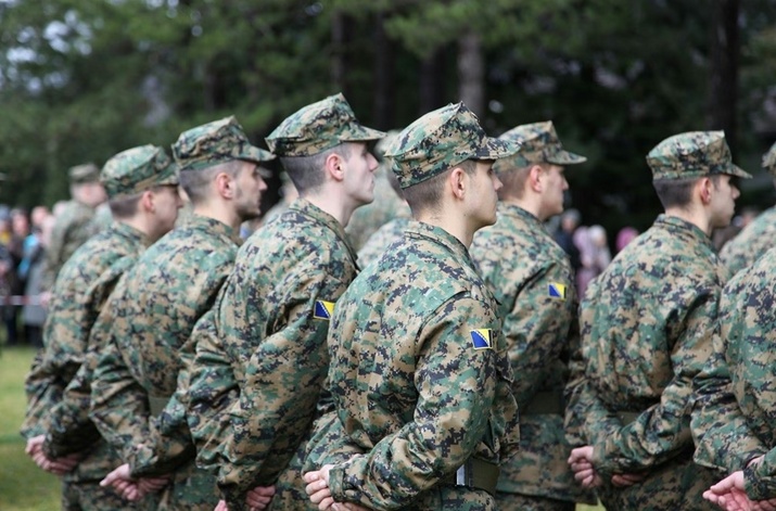 General Ahmić: Oružane snage BiH su primjer profesionalne vojske, ali država mora pratiti regionalnu trku u naoružanju