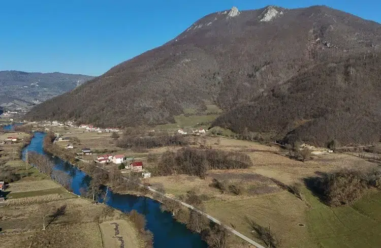 Zlatna groznica u bh. opštini: “Buše tokom noći i pod reflektorima”