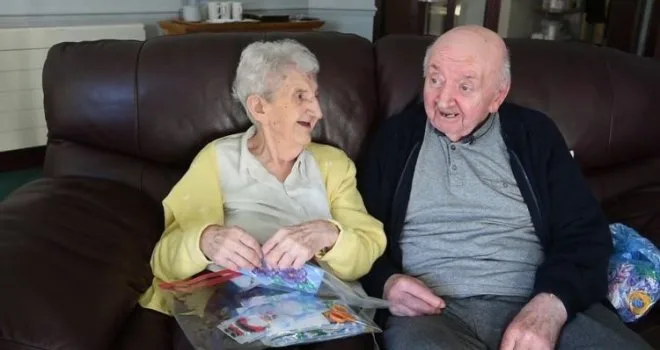 Majka (98) uselila u starački dom kako bi brinula o svom 80-godišnjem sinu