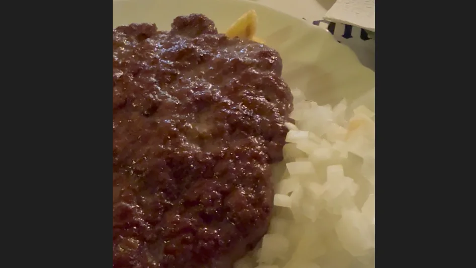 U Beogradu smo pronašli malo drugačiji burger, a toliko je dobar da govori tri svjetska jezika