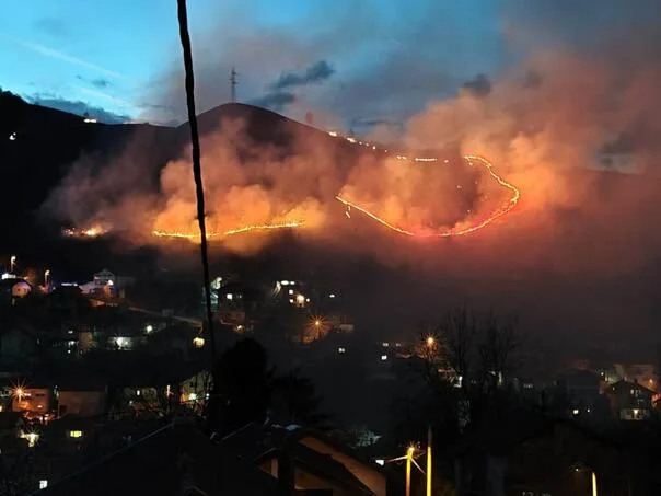 Video: Vatrogasci ugasili veliki požar kod Zenice