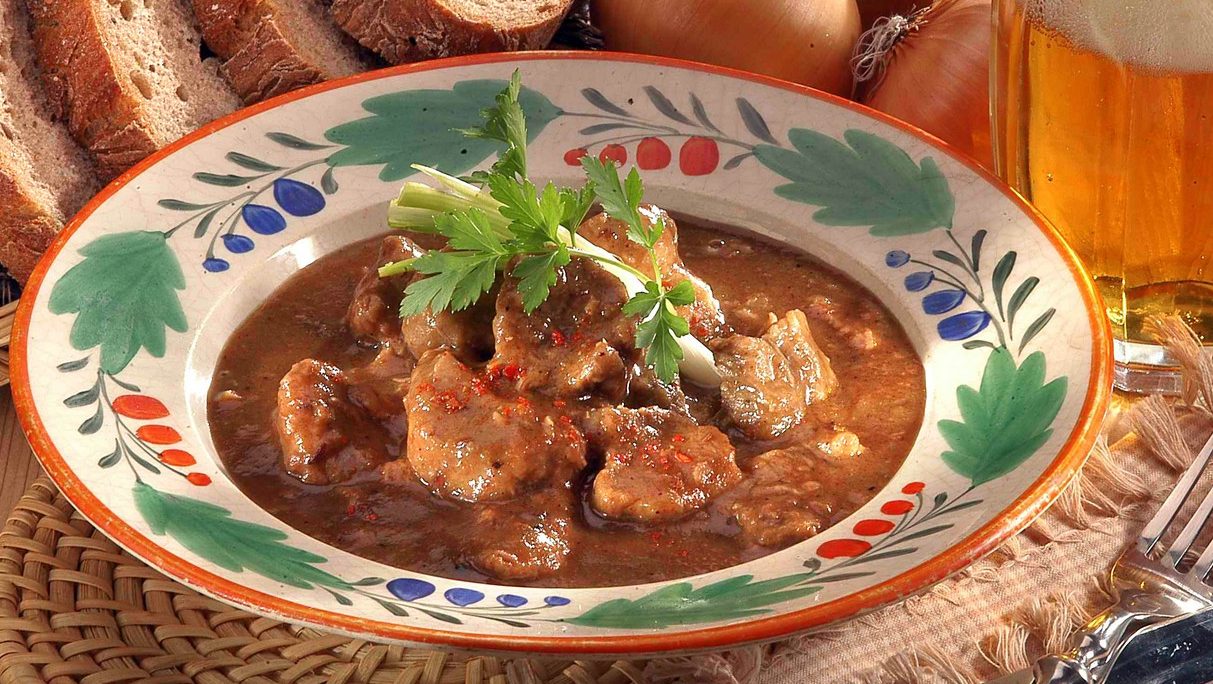 Svinjski paprikaš, recept za jelo idealno za hladne dane