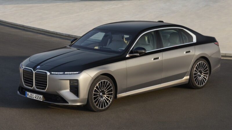 BMW poboljšao Seriju 7 i električni i7