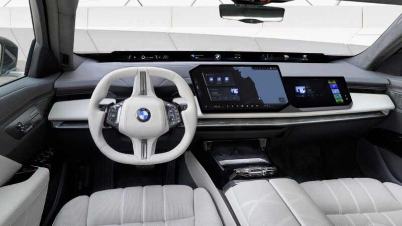 BMW poboljšao Seriju 7 i električni i7