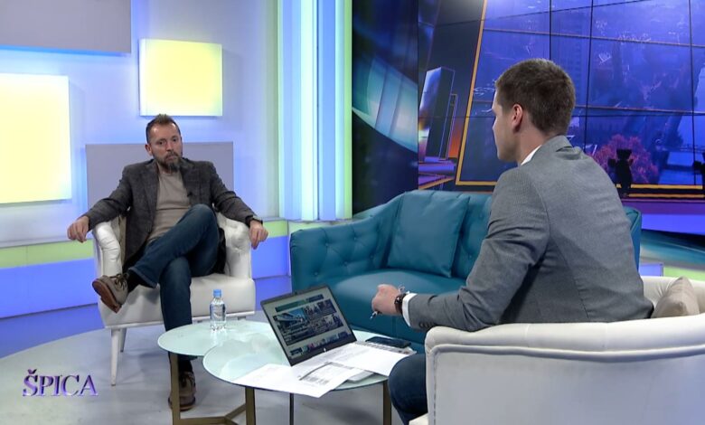 Bursać: „Nezamislivo je pretendovati na državne funkcije, a ne navijati za svoju domovinu“