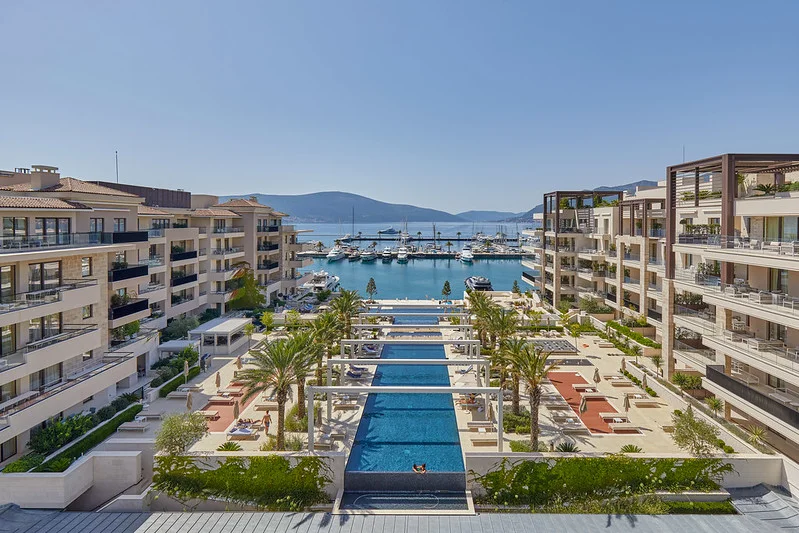 Crna Gora među najtraženijim destinacijama britanskih turista: Pretrage za “Montenegro” skočile 122%