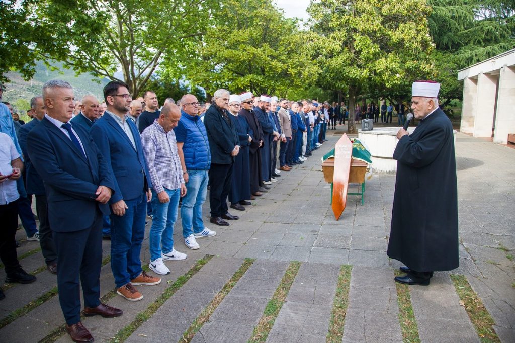 Mostar se oprostio od Zlatka Serdarevića: Posljednji ispraćaj istinskog čuvara baštine