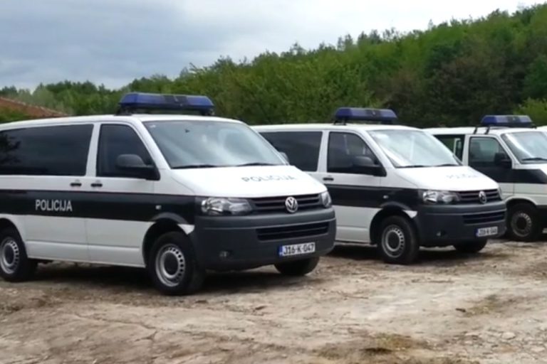 Otkriven 14-godišnjak iz Jajca: E-mailom slao lažne dojave o bombama u školama