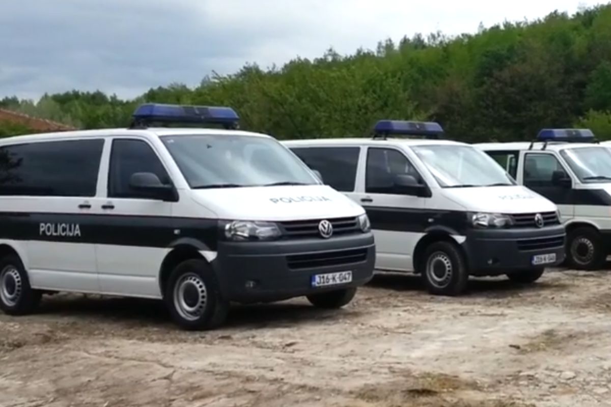 Otkriven 14-godišnjak iz Jajca: E-mailom slao lažne dojave o bombama u školama
