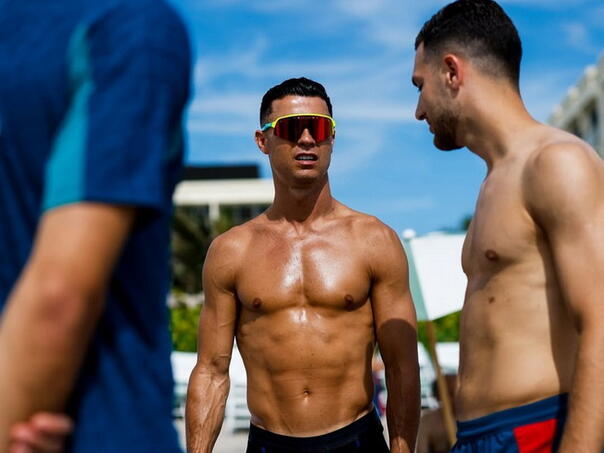 Ronaldo je pokazao mišiće na plaži na Floridi