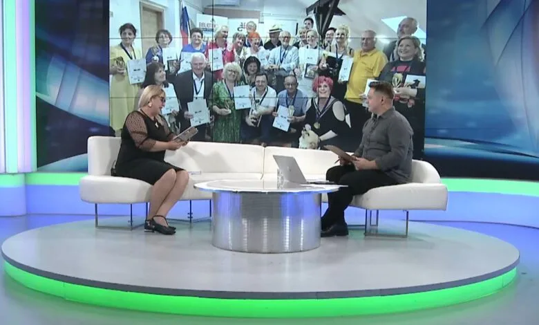 VIDEO/Glas koji brani istinu od zaborava: Sanela Hodžić o svjetskom uspjehu, ratnoj poeziji i prijedorskim bijelim trakama